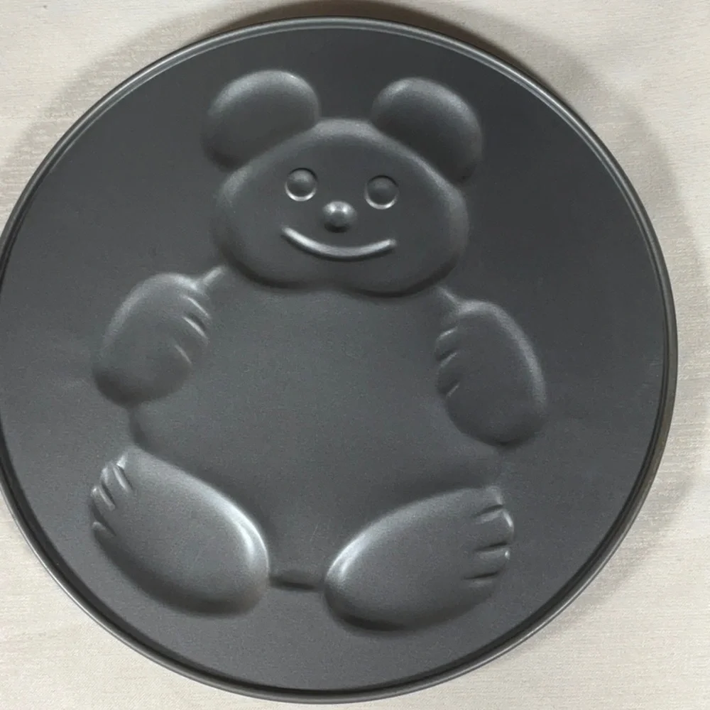 10 1/2” Spring Form Cake Pan with 5 interchangeable bottom designs